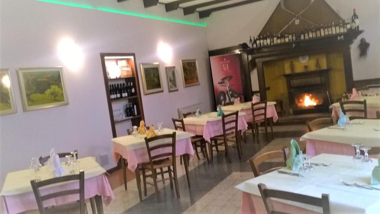 Budget Hotel Vittoria & Ristorante Marzio Exteriér fotografie