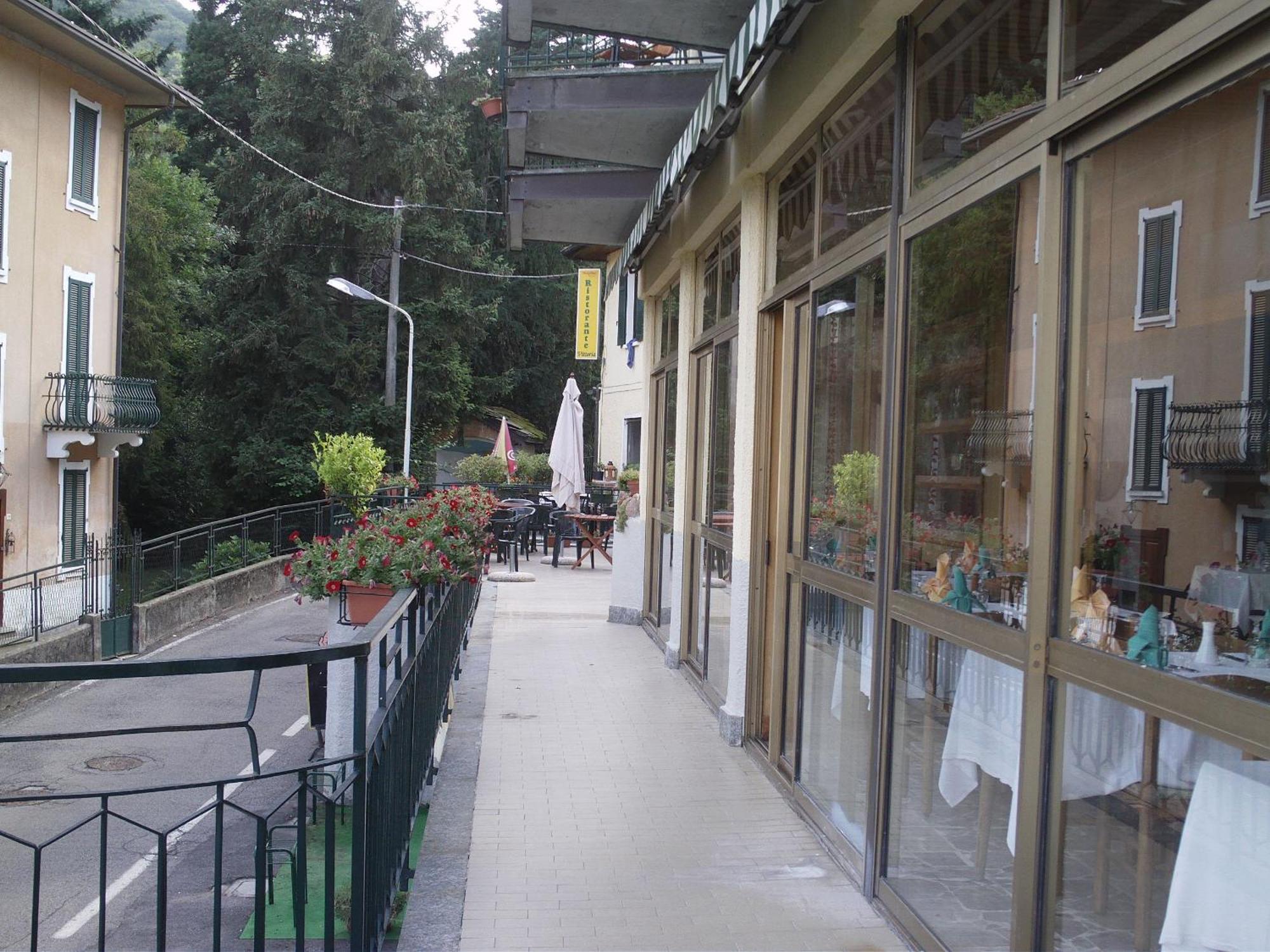 Budget Hotel Vittoria & Ristorante Marzio Exteriér fotografie